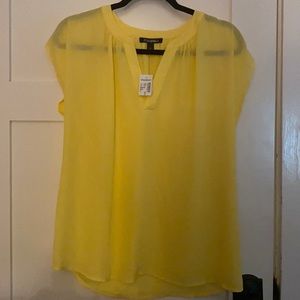 Pretty yellow blouse! NWT size S